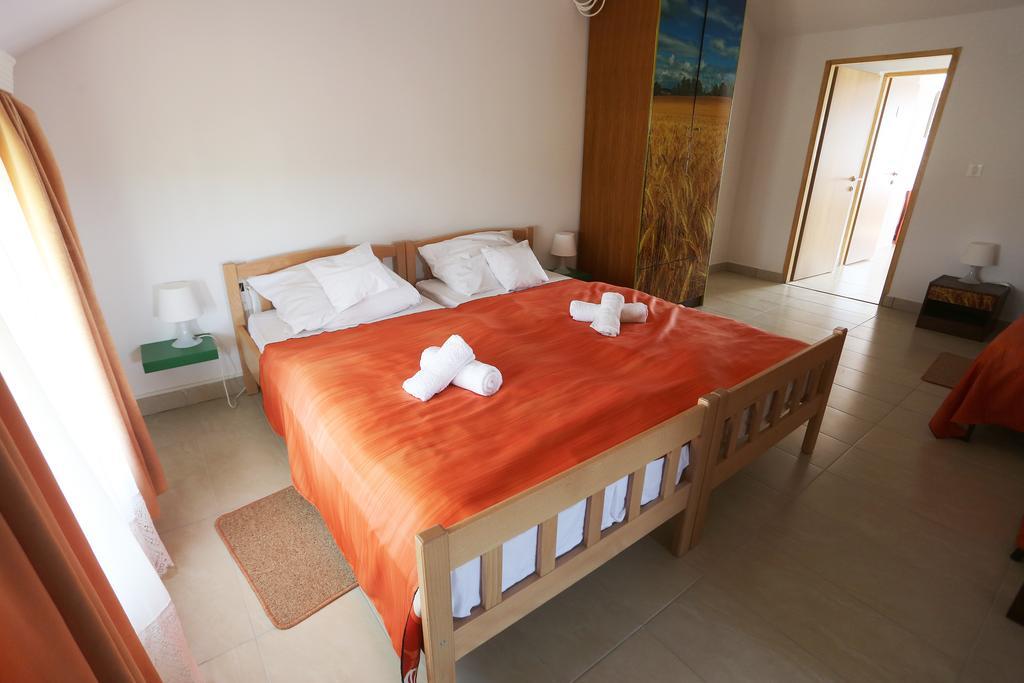 Bed & Breakfast Ana Svajcarnica Exterior photo
